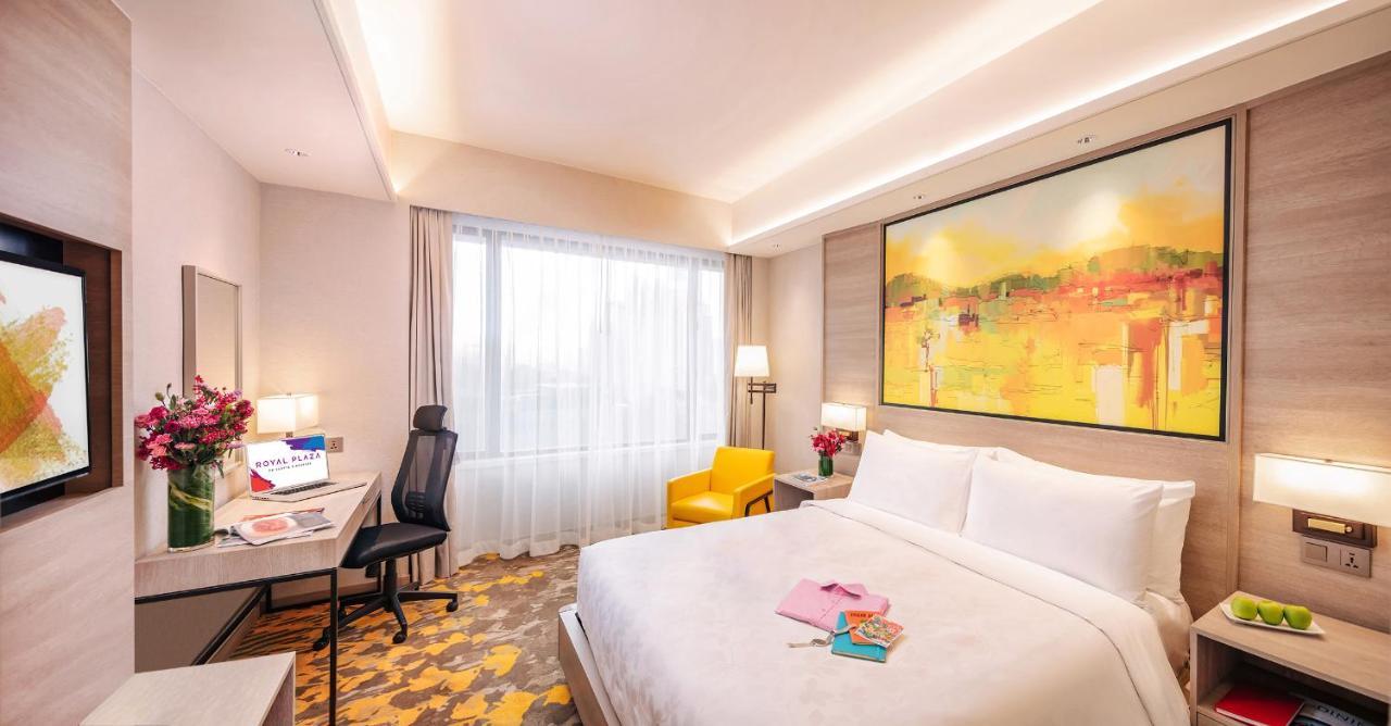 Premier King Room High Floor