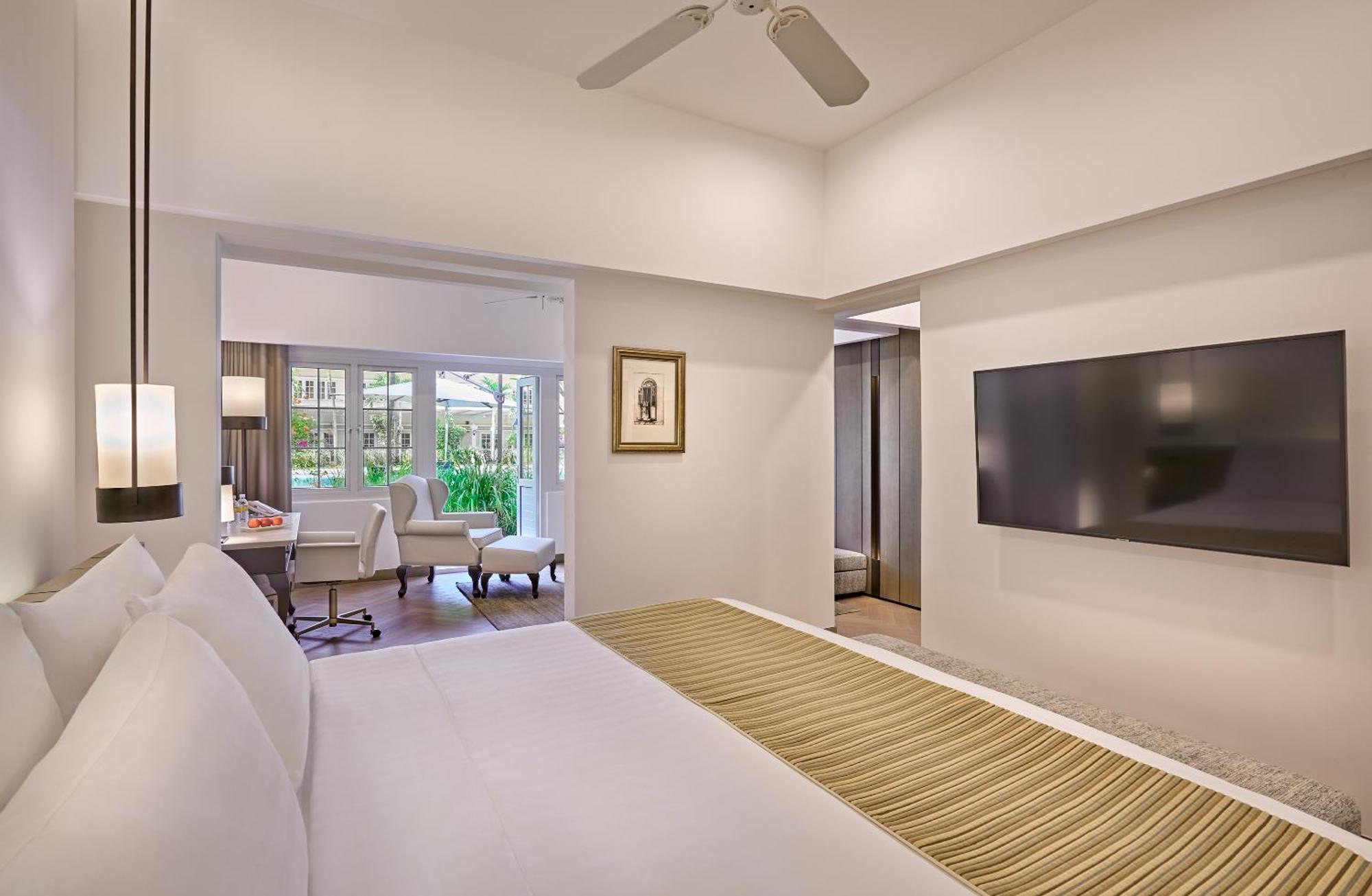 Poolside Suite