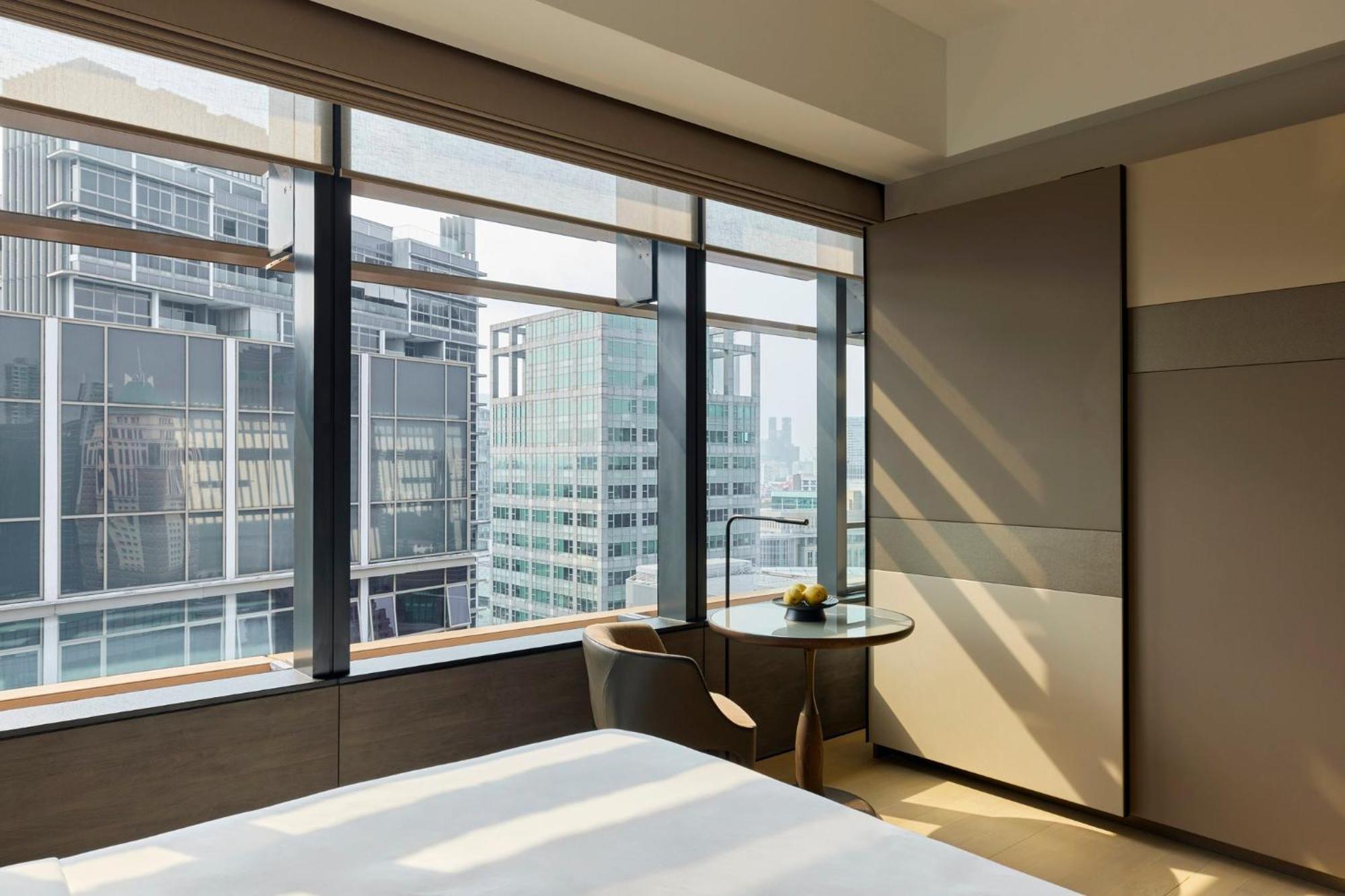 Metropolitan Suite,1507449391:JPEG
