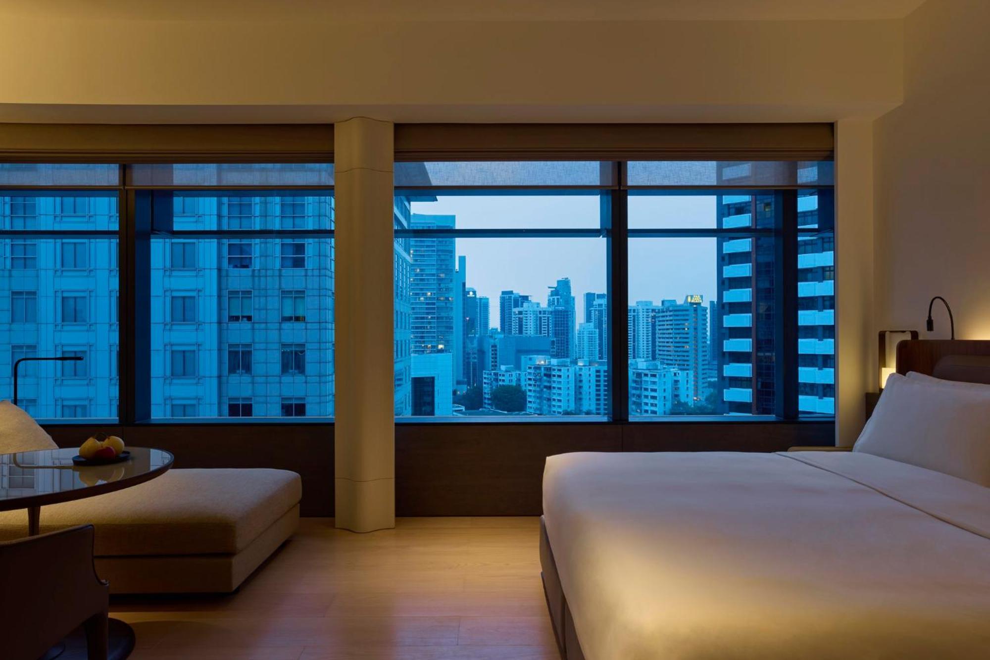 Emerald Room Twin