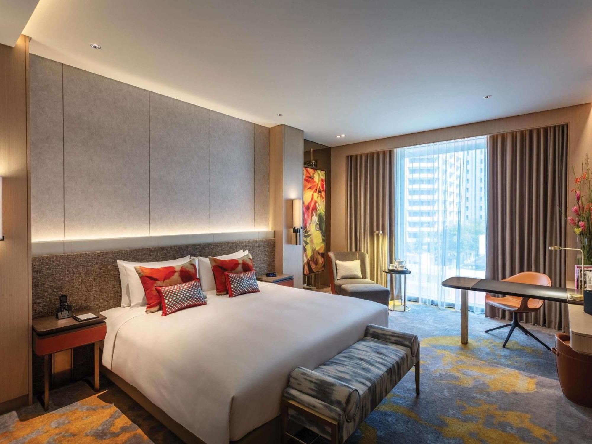 Luxury King Room,1765438391:JPEG