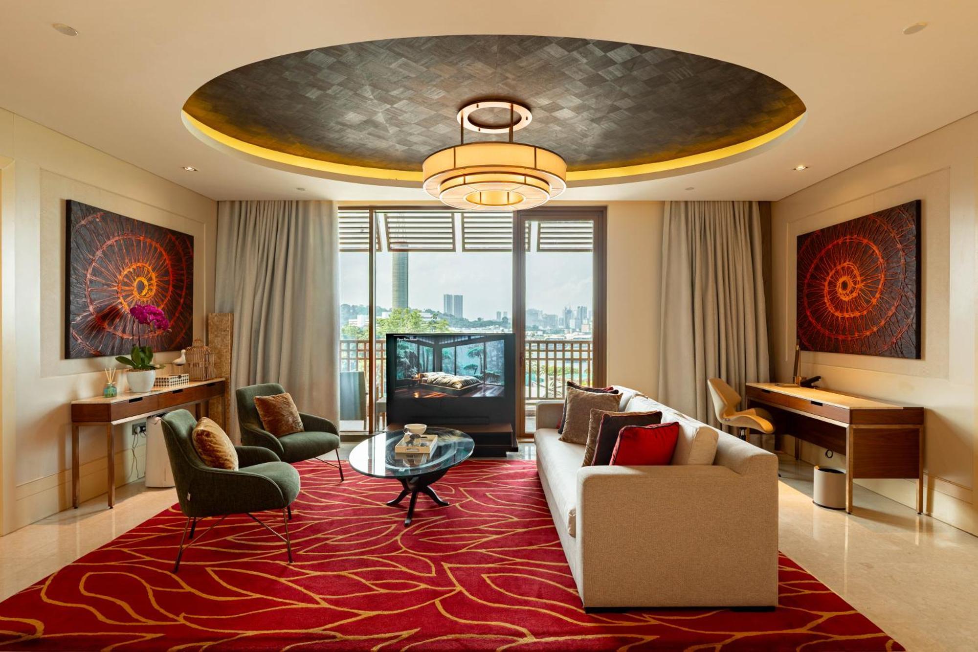 Deluxe Suite