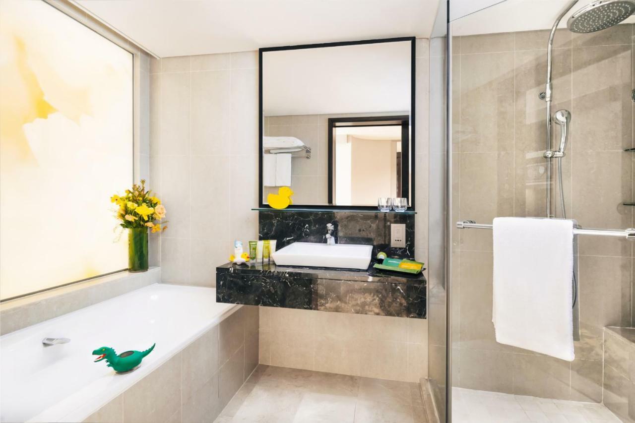 Club Executive Suite, Lounge Access, High Floor,1546682002:JPEG