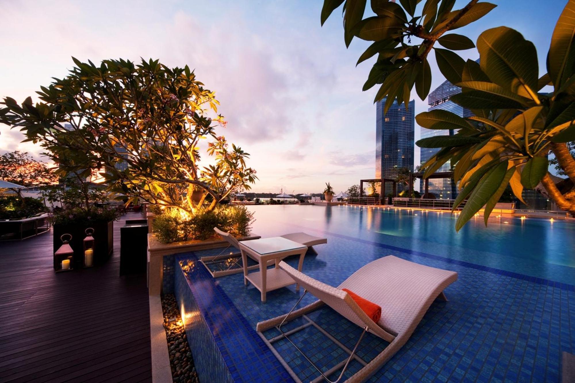 Taste the Good Life By The Bay Package - Bay View Room Twin with Complimentary Breakfast and $100 SGD net flexible Dining Credits per stay