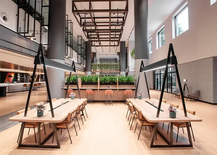 5 Star Hotels SingaporeResorts World Sentosa - Ora